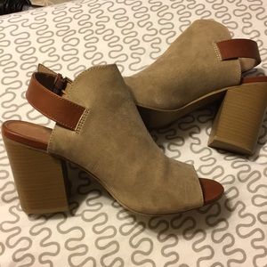 Candies block heel sandal
